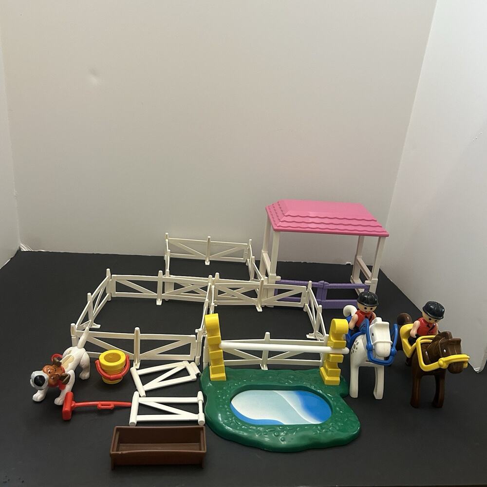 Vintage Unimax Horse Stable Toy Play Set Fence Show Horses and Accessories 1994